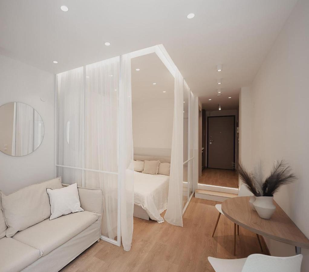 V1 Boutique Rooms, Nilie Hospitality Mgmt Thessaloniki Buitenkant foto