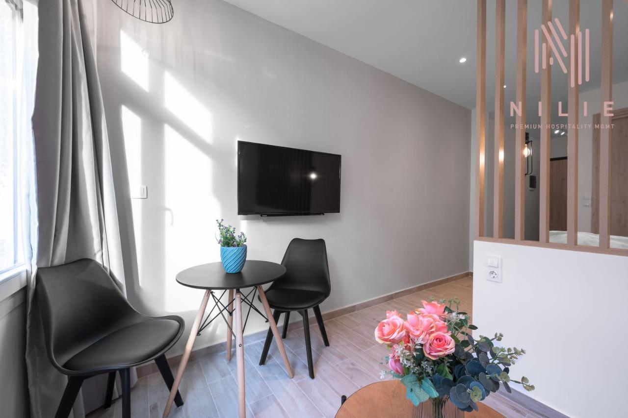 V1 Boutique Rooms, Nilie Hospitality Mgmt Thessaloniki Buitenkant foto