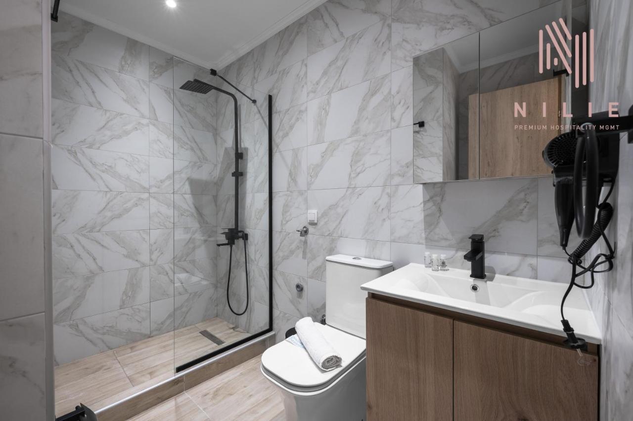 V1 Boutique Rooms, Nilie Hospitality Mgmt Thessaloniki Buitenkant foto